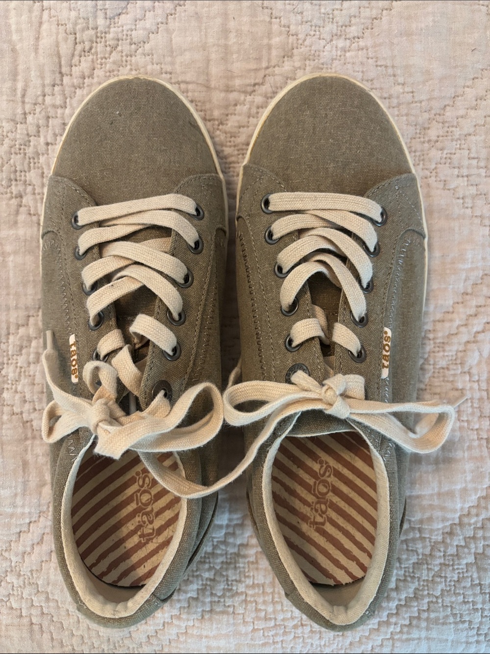 Taos Beige Canvas Lace-Up Women's Sneakers